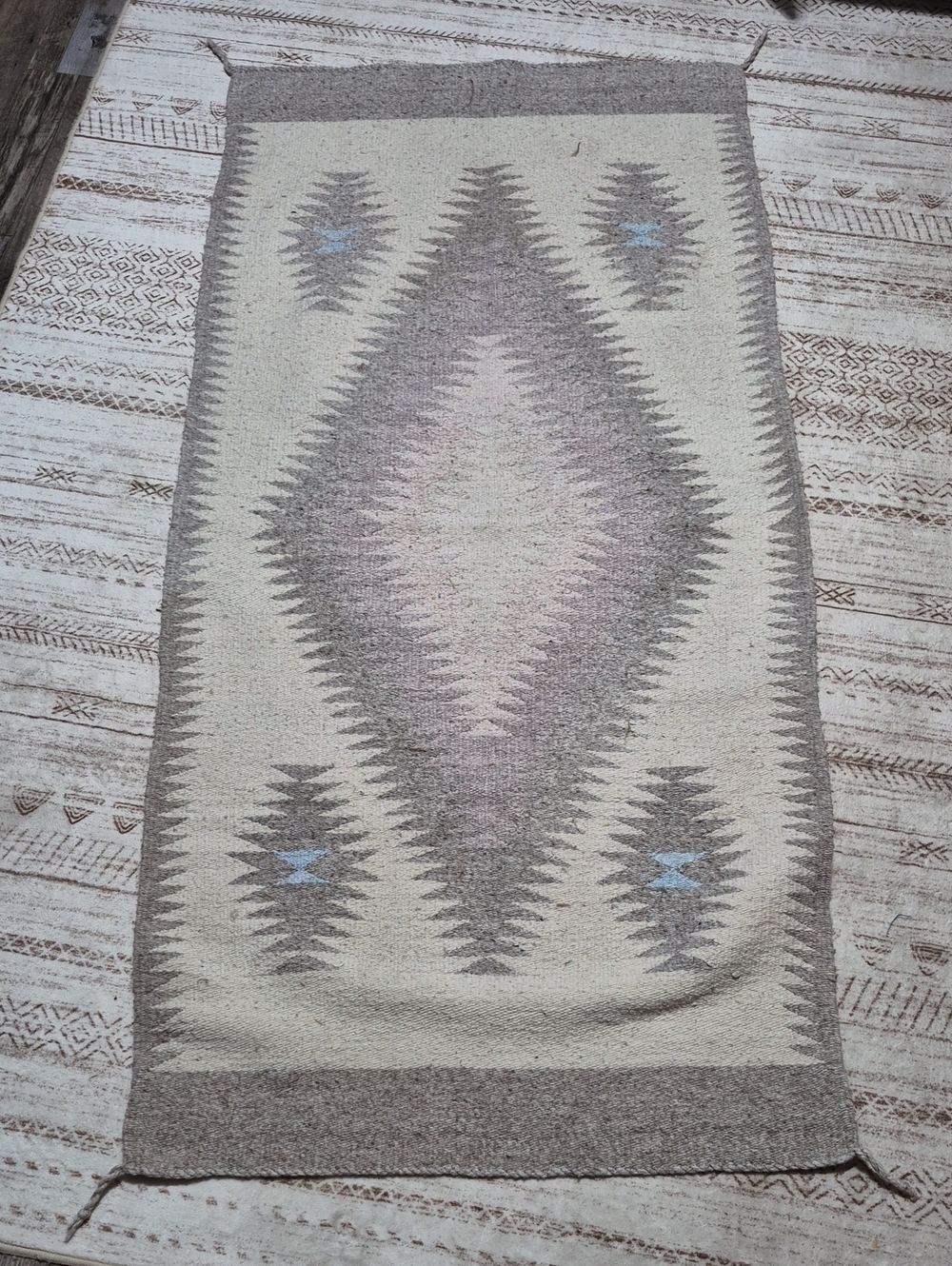 Source Unknown Neutral Geometric Door Mat/Accent Rug